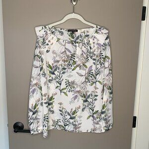 Banana Republic White Floral Blouse with Pleated Collar - Size M
